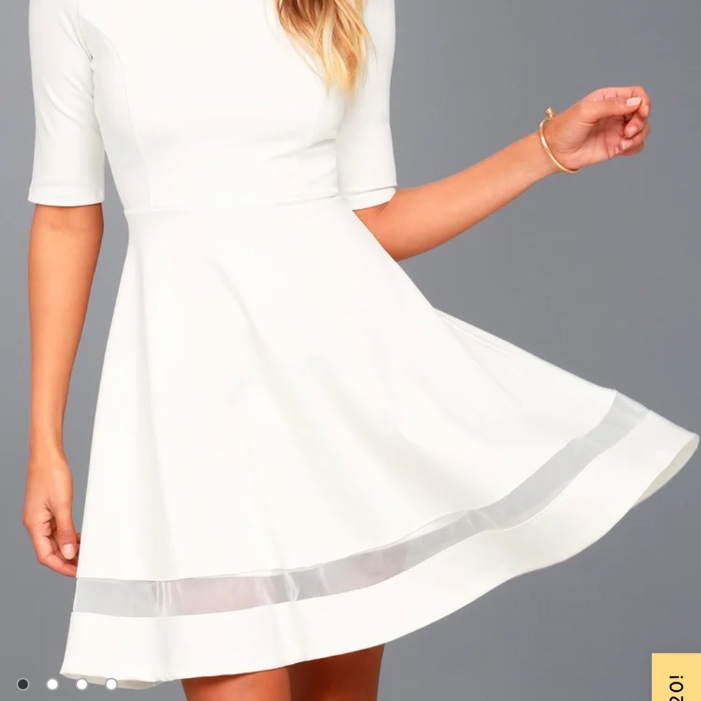 Lulus white fit and flare dress // knee length ✨💕 medium - so elegant